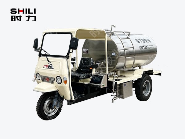 1.5方电动三轮犊牛喂奶车