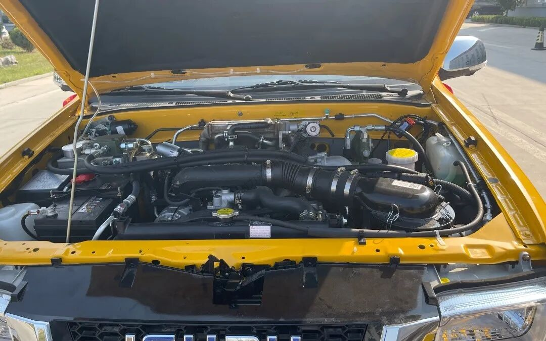 矿山运输，安全为先；FCB-1无轨爆破器材，专车护航先；爆破器材，专车护航